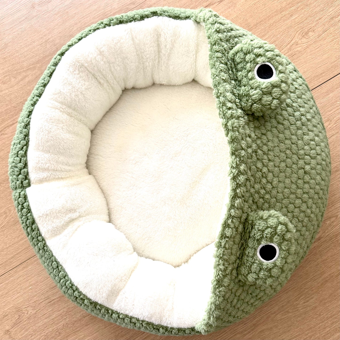Ribbity Cat Bed