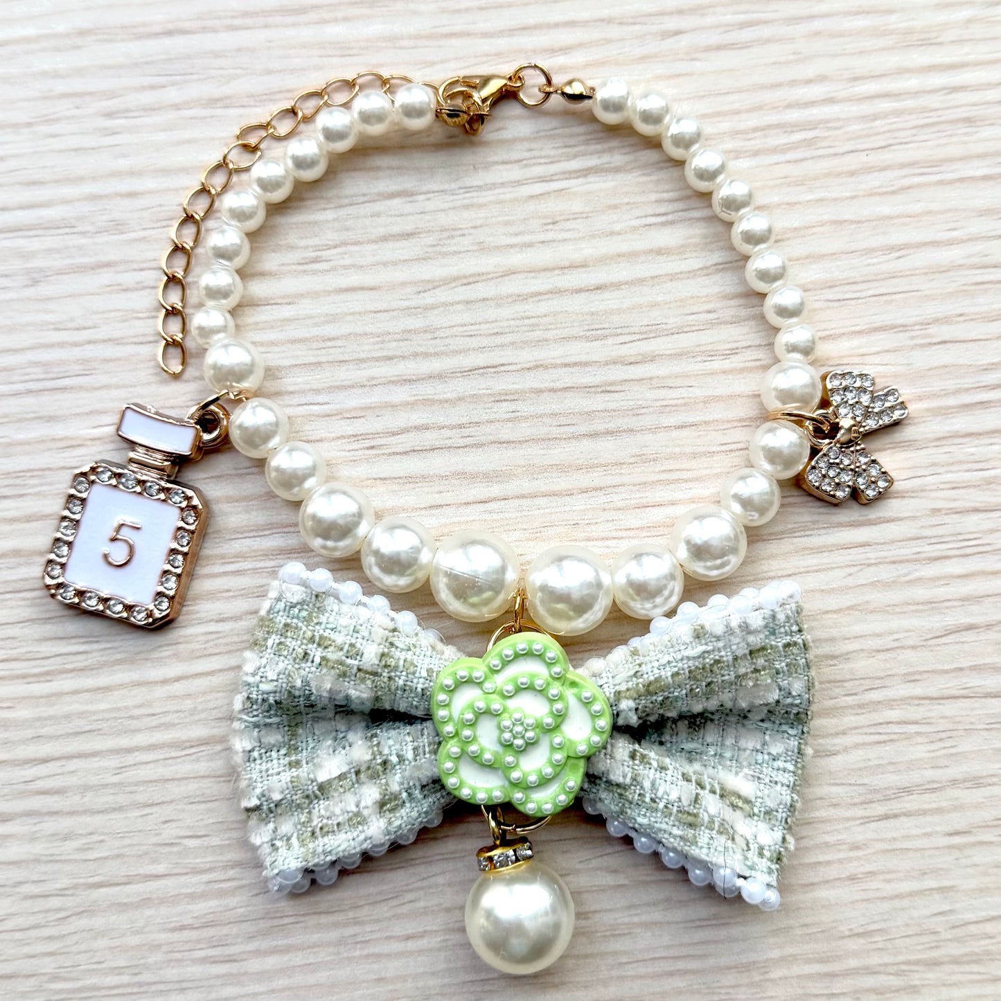 Lueur Cat Necklace